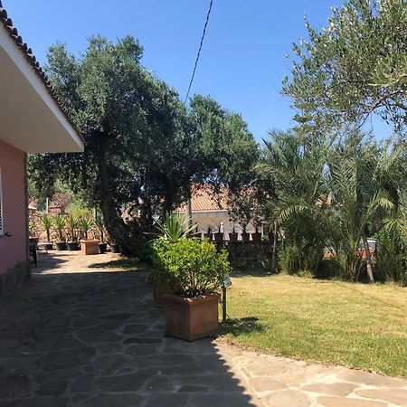 Residence Serrone Санта-Марія-ді-Кастеллабате Екстер'єр фото